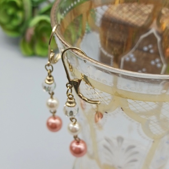 Elegant Gold and Pearl Drop Earrings - Picture 1 of 9